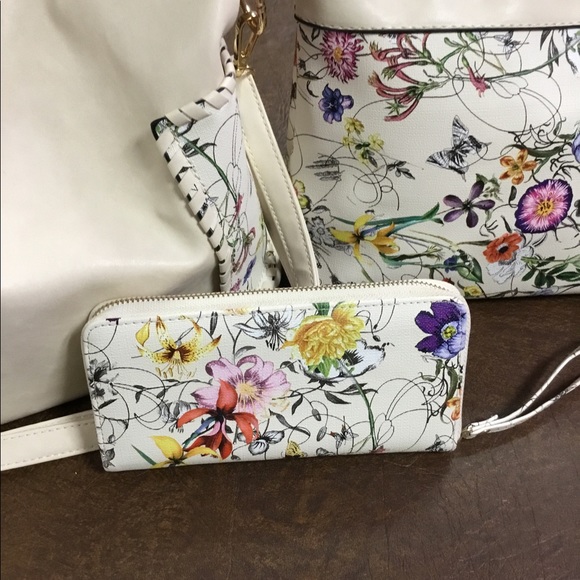 Three piece purse ,wallet and makeup bag - Picture 2 of 6